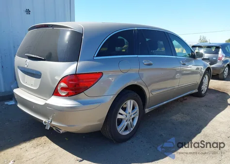 2006 Mercedes-Benz R 500 4Matic z USA, uszkodzony, nr VIN 4JGCB75E16A007770